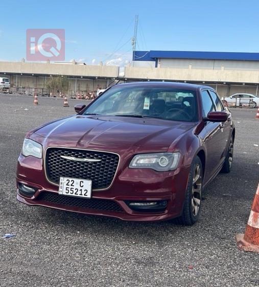 كرايسلر 300